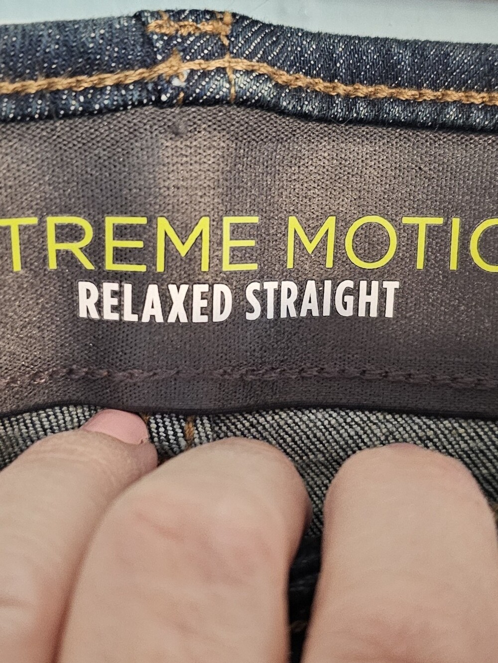 NWT LEE 38x30 Mens Extreme Motion Jeans Bllue Relaxed Straight Fit - Picture 4 of 7